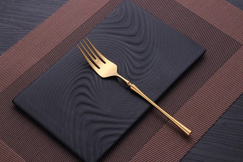 Four piece set of stainless steel cutlery, western cutlery, steak cutlery