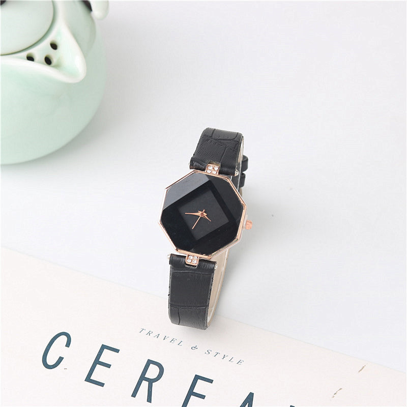 Damen-Armbanduhr im koreanischen Retro-Stil, künstlerisch, individuell und trendy, mit Quarzwerk und Geschenkbox